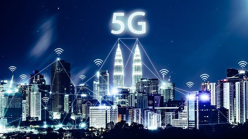 Latest Tech News: AI Breakthroughs, Quantum Computing Advances, and the Future of 5G